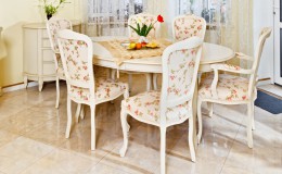 Classic style dining room interior in beige pastoral colors